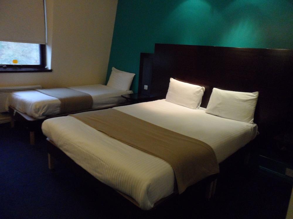 Britannia Edinburgh Hotel Bagian luar foto